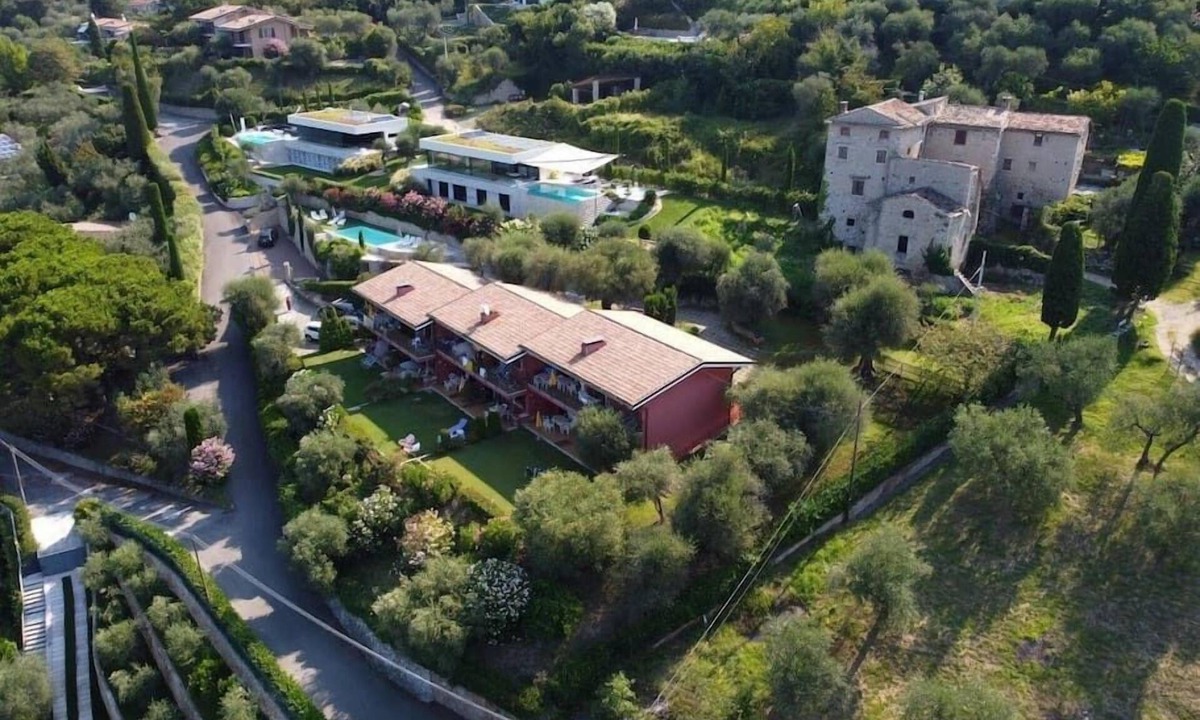 Frader Apartment | Gianni corner apartment with 2 bedrooms and lake view
