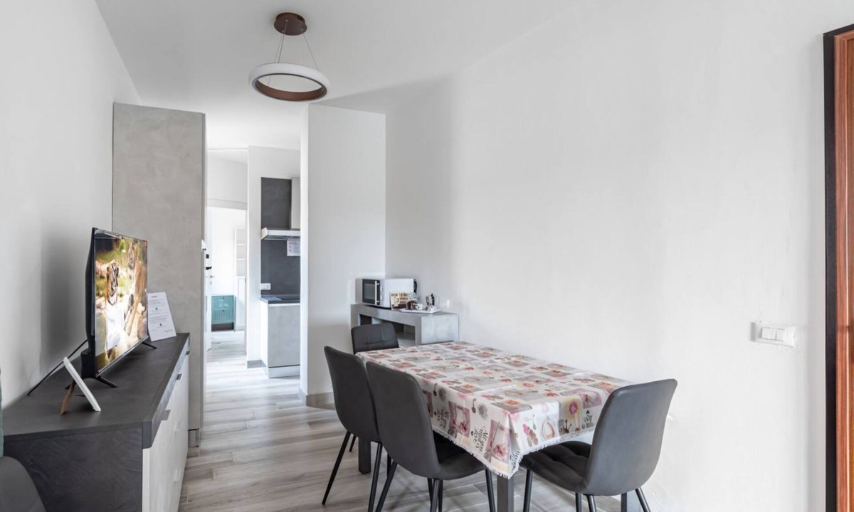 Peraga Apartment | GuestHost - 65 sqm apartment located on the first floor of a building without a lift (stairs to access), can comfortably accommodate up to 6 people.The accommodation consists of two bedrooms, living room with kitchenette, bathroom and balcony.The accommo