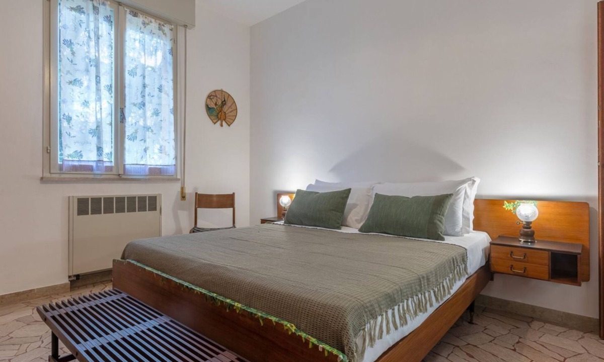 Ferrara Apartment | GuestHost - Bright and comfortable apartment, ideal for six people, located on the second floor of a modern building WITHOUT lift (stairs to access it). The apartment is equipped with two bedrooms, a living area with kitchenette, a bathroom and a private