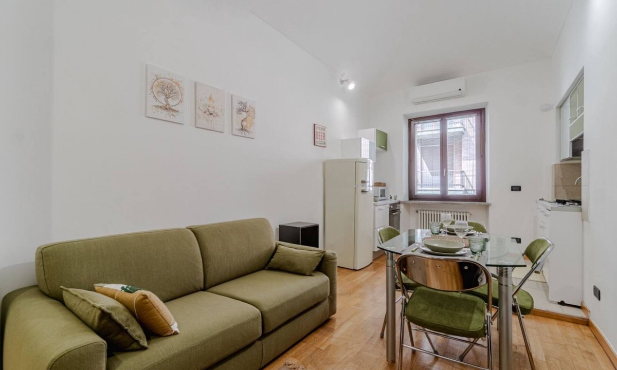 San Salvario Apartment | GuestHost - Charming 50 sqm apartment, able to accommodate up to 4 people, located on the first floor of a period building without a lift.The property is located in the San Salvario district, in a well-served residential area convenient for reaching all