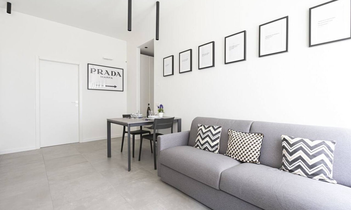 Simonetta Apartment | GuestHost - Comfy TERRA Apartment near Cenisio MM5
