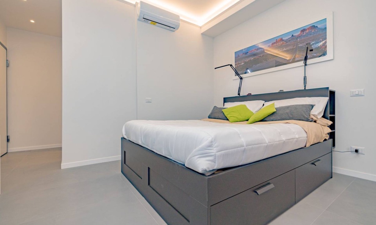 Loreto Apartment | GuestHost - Cosy Studio Milan- Buenos Aires & Loreto