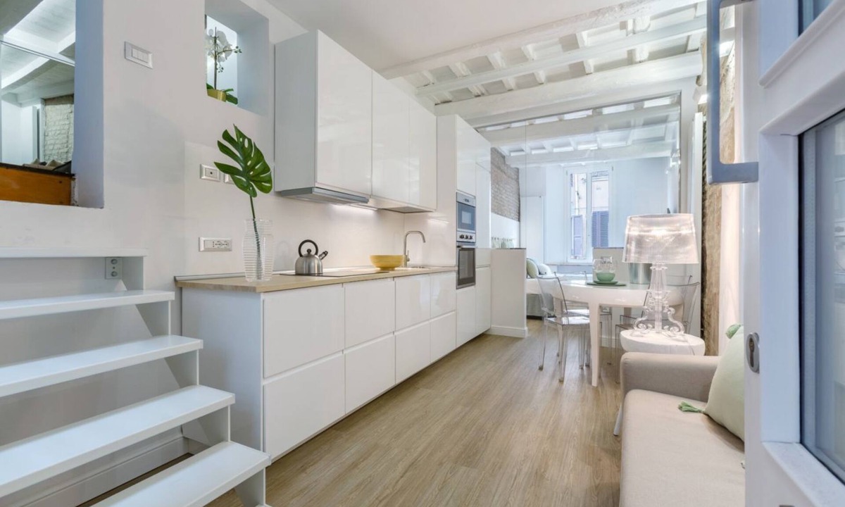 Ferrara Historic Centre Apartment | GuestHost - Ferrara Torre dei Leuti White Apartment