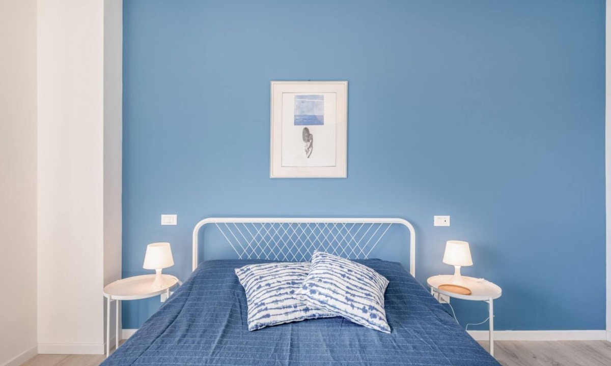 Padova House | GuestHost - Our residence is located on the fourth floor of a building, equipped with a lift.Service room which can be accessed by all guests complete with microwave, refrigerator, coffee machine, electric kettle, cups and glasses.Bicycle parking inside