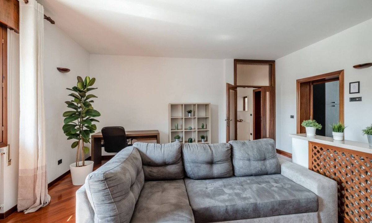Peraga Apartment | GuestHost - Roomy apartment of 95 sqm located on the first floor of a building without a lift (20 steps to access), can accommodate up to 5 people.The accommodation is located in Vigonza, just 10 minutes by car from the city center of Padua and from the