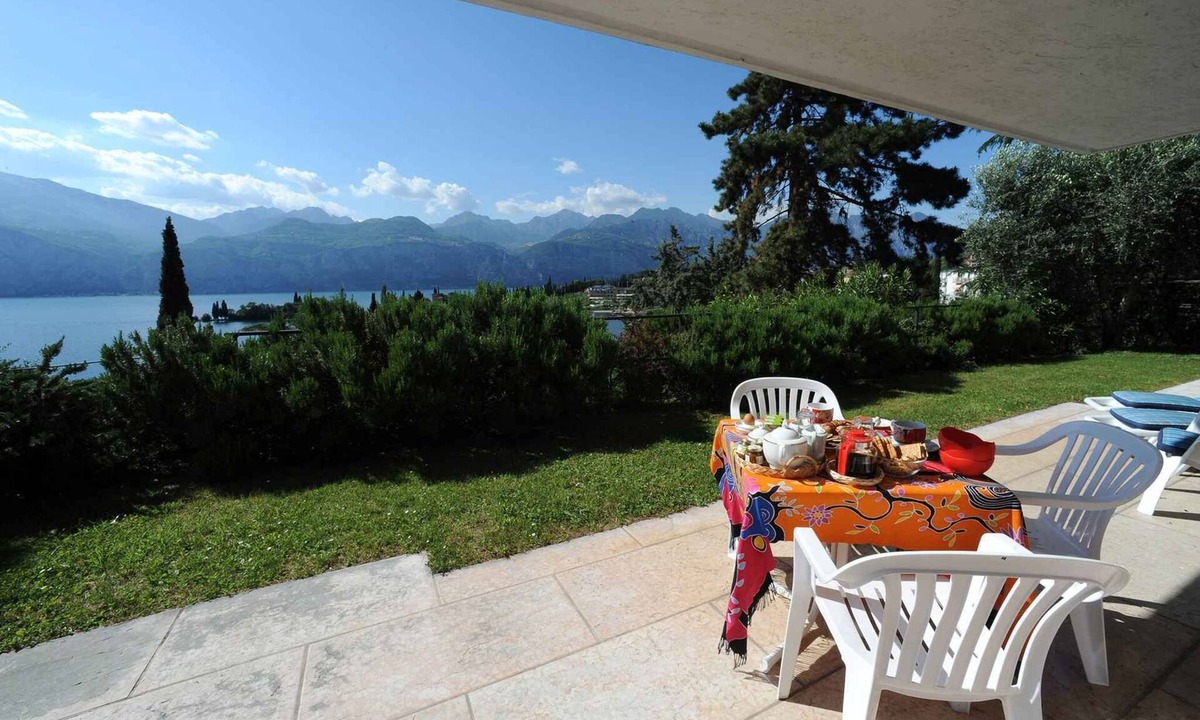 Val di Sogno Apartment | Holiday flat with a view of the Bay of Val di Sogno