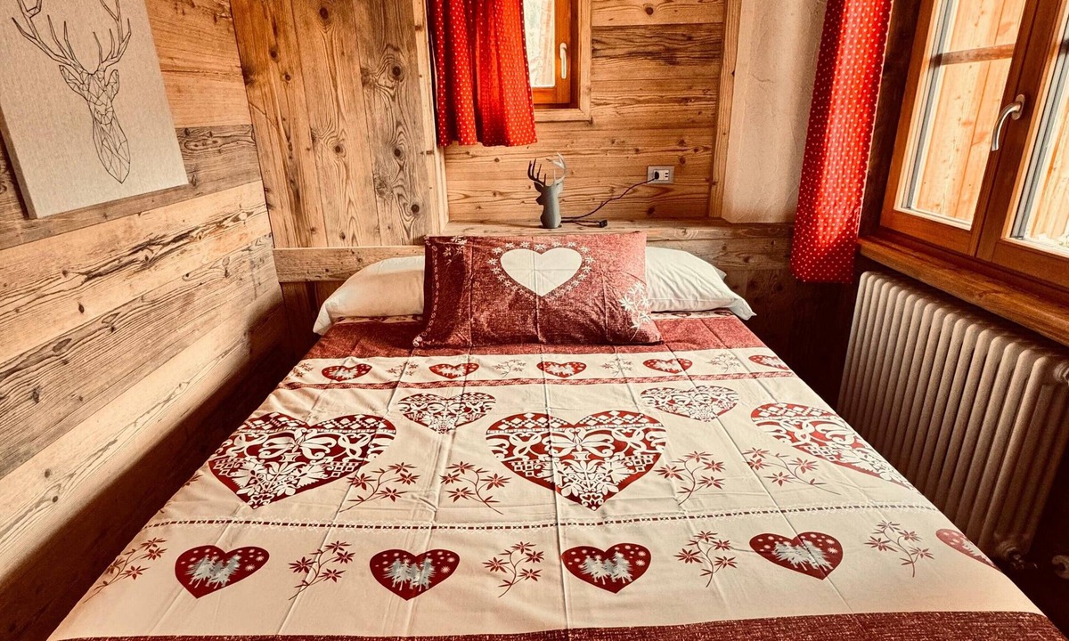 Cogne House | Holiday Home 'Appartamento 405 Con Sauna Privata' with Wi-Fi