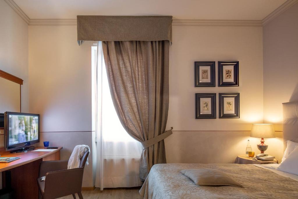 Crocifissa di Rosa Hotel | Hotel Ambasciatori
