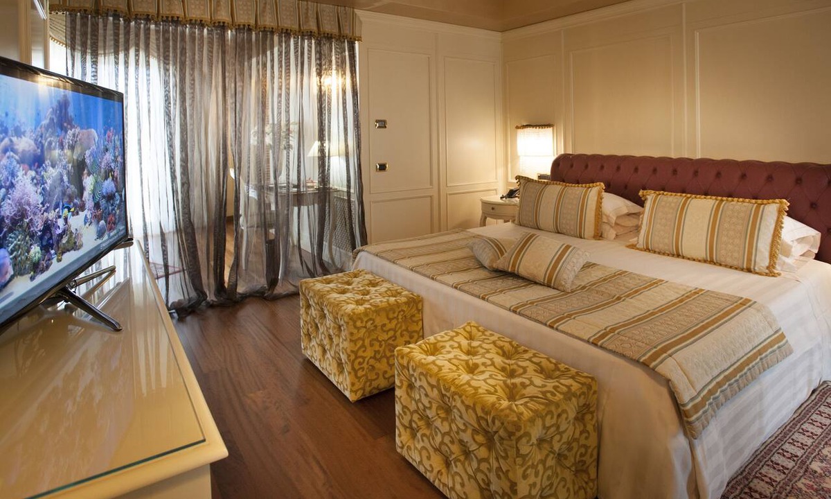 Langhe and Roero Hotel | Hotel Calissano