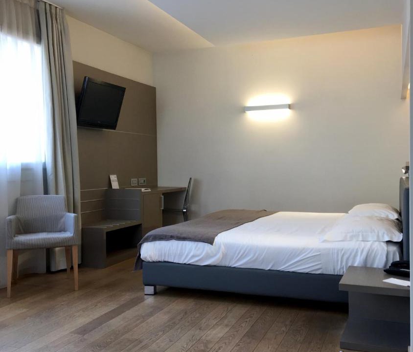 Downtown Hotel | Hotel Di Varese