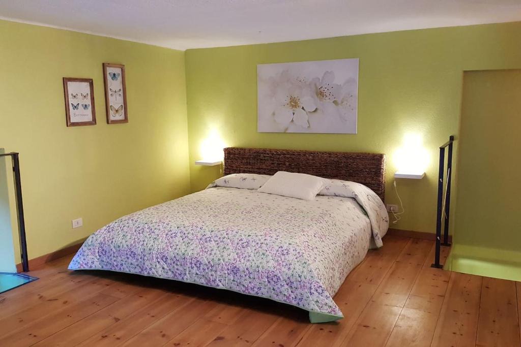 Como Apartment | IL SOPPALCO, cozy open space with loft in Como center