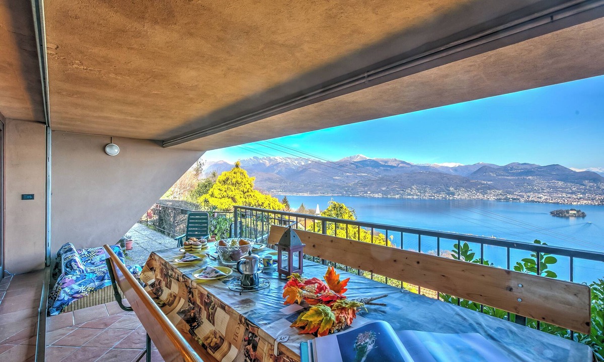 Someraro Apartment | Isola Bella: Lake Maggiore view Terrace in Stresa, Stresa, Italy