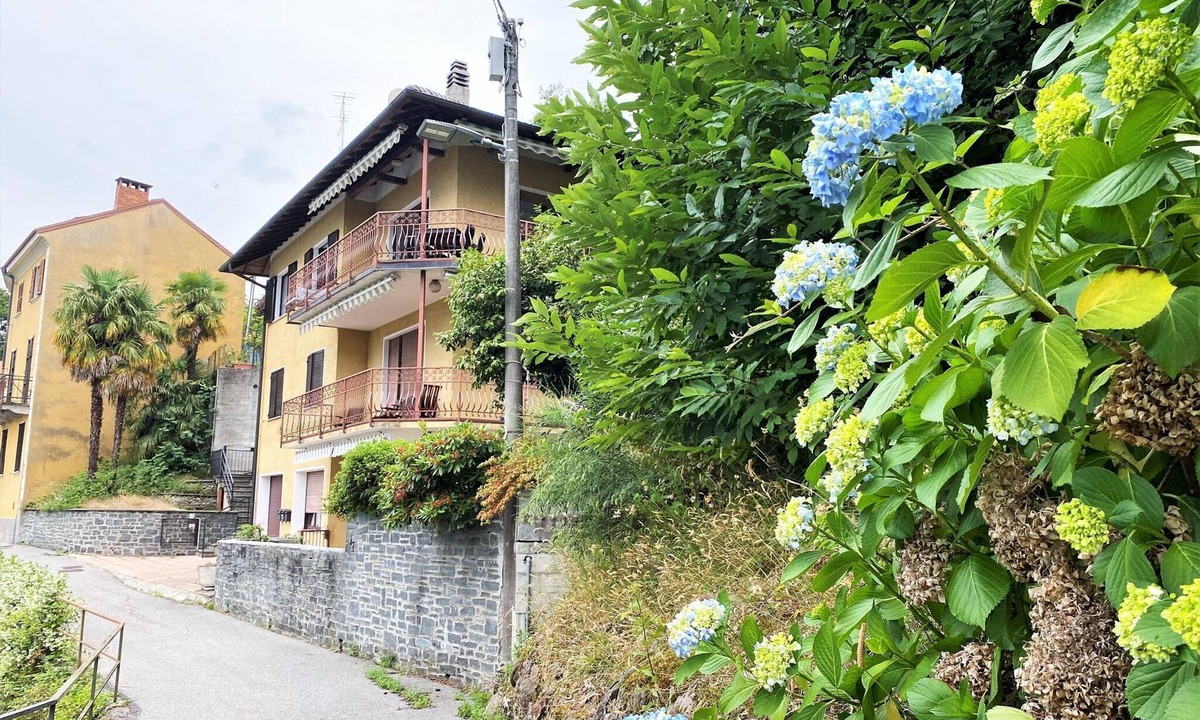 Pino Lago Maggiore Apartment | Belvilla by OYO Welcoming holiday home with garden