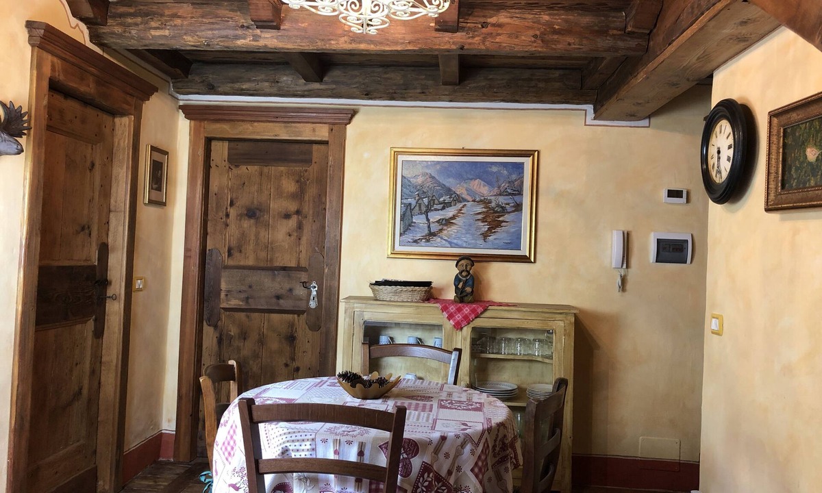 Piedilago Apartment | LA Gardenia