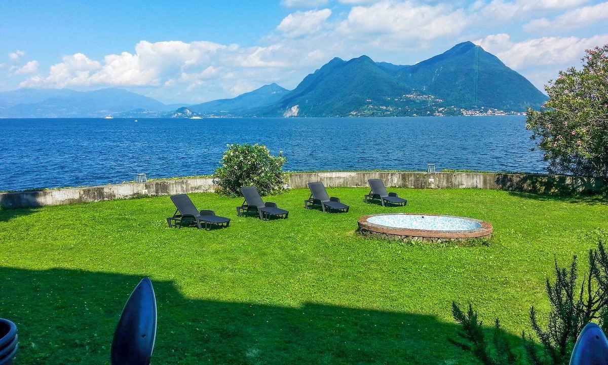 Verbania Apartment | La Villa di Elena No. 0B by Lago Reisen