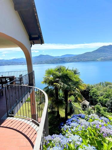 Oggebbio Apartment | Lago Maggiore - Traumbalkon mit Seeblick & Pool und 2 SZ