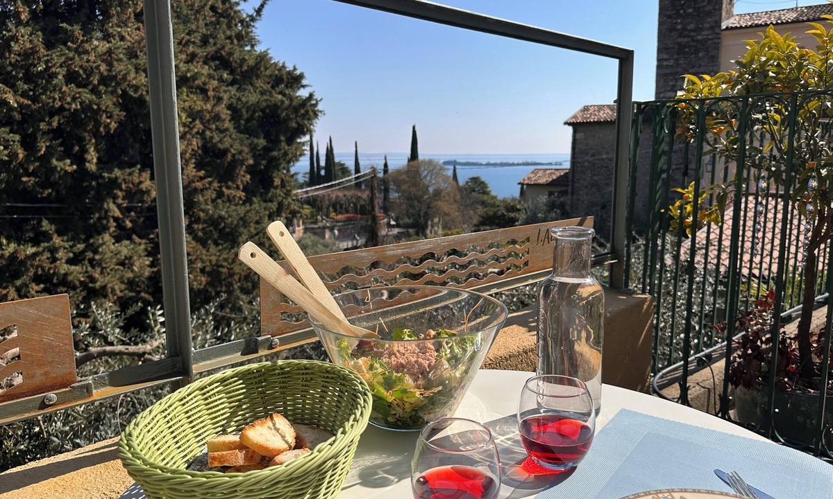 Morgnaga Apartment | Lake view & tranquillity, Villa Laguna Blue, whirlpool & sauna-10 minutes walk to the lake