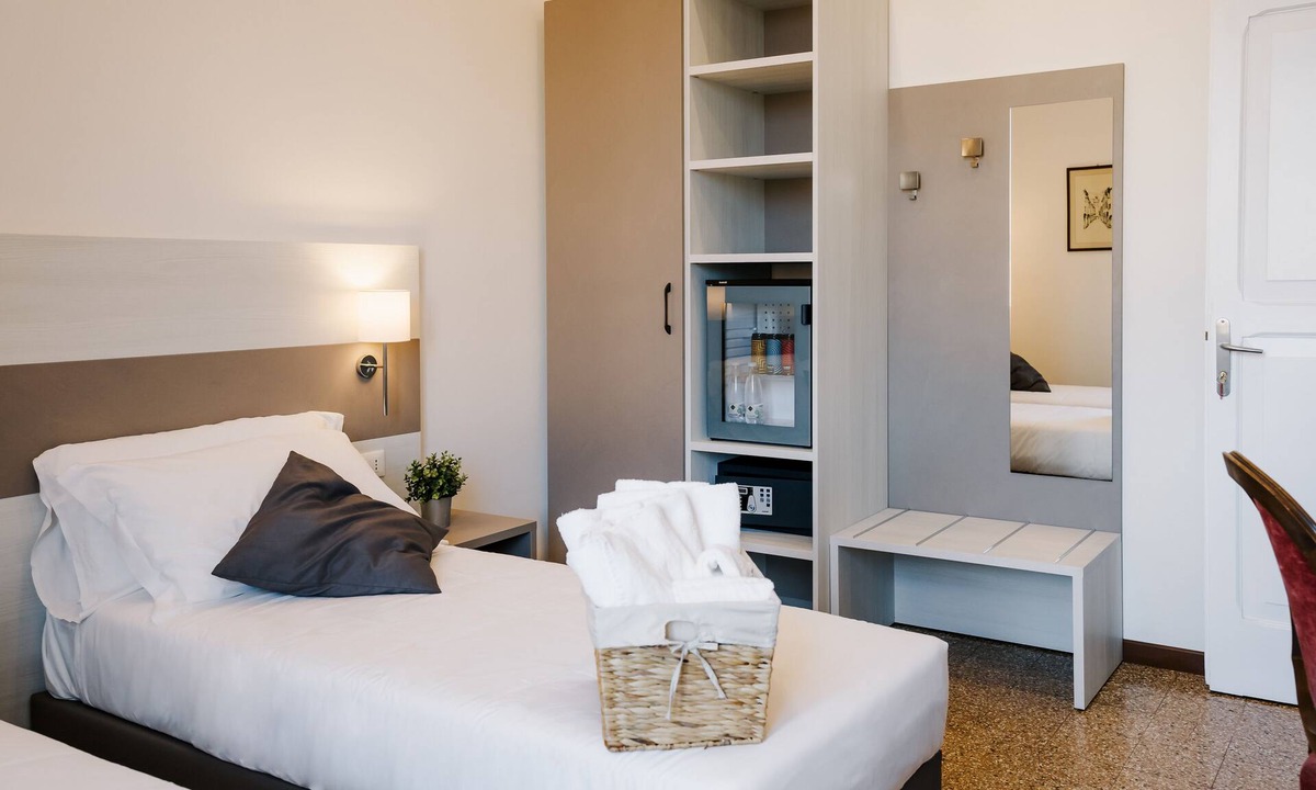 Castel San Pietro Terme House | LaMì Room & Apartment