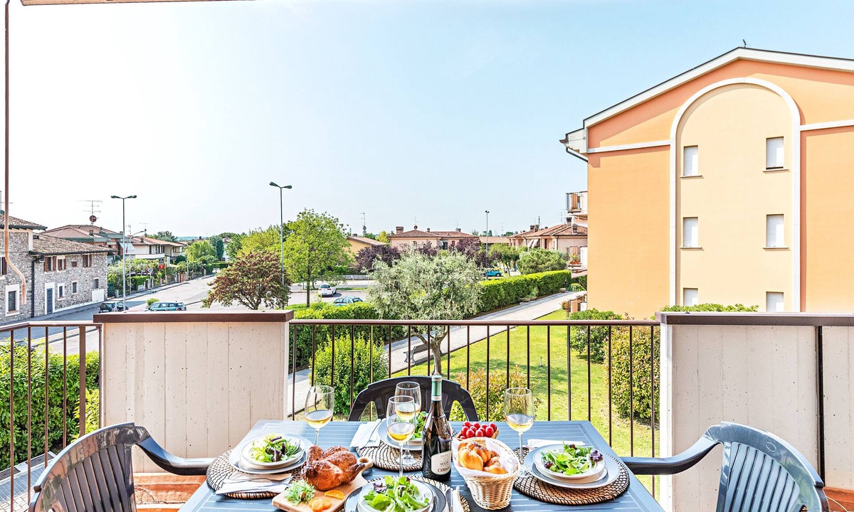 Lugana Apartment | Le Primule F6 con piscina by Wonderful Italy