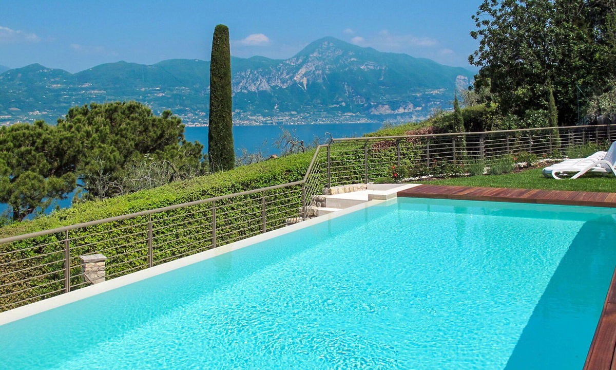 Frader Apartment | Lovely apartment for 4 guests with WIFI, A/C, pool, TV and terrace