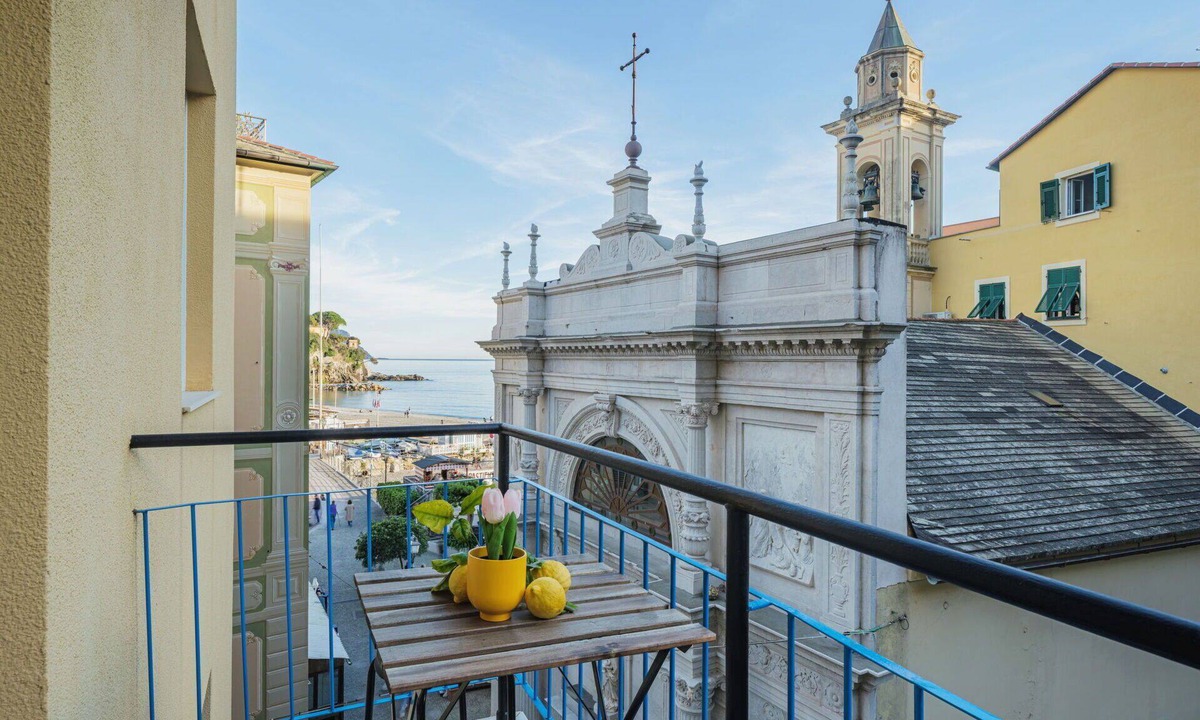 Sori Apartment | Lovely apartment for 3 guests with A/C, WIFI, TV and balcony