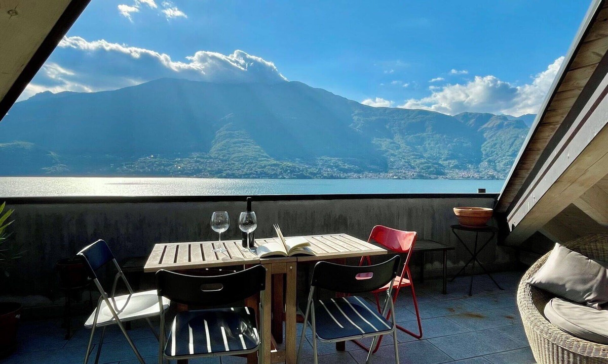 Naggio Apartment | Lovely apartment for 6 people with WIFI, TV, terrace and panoramic view