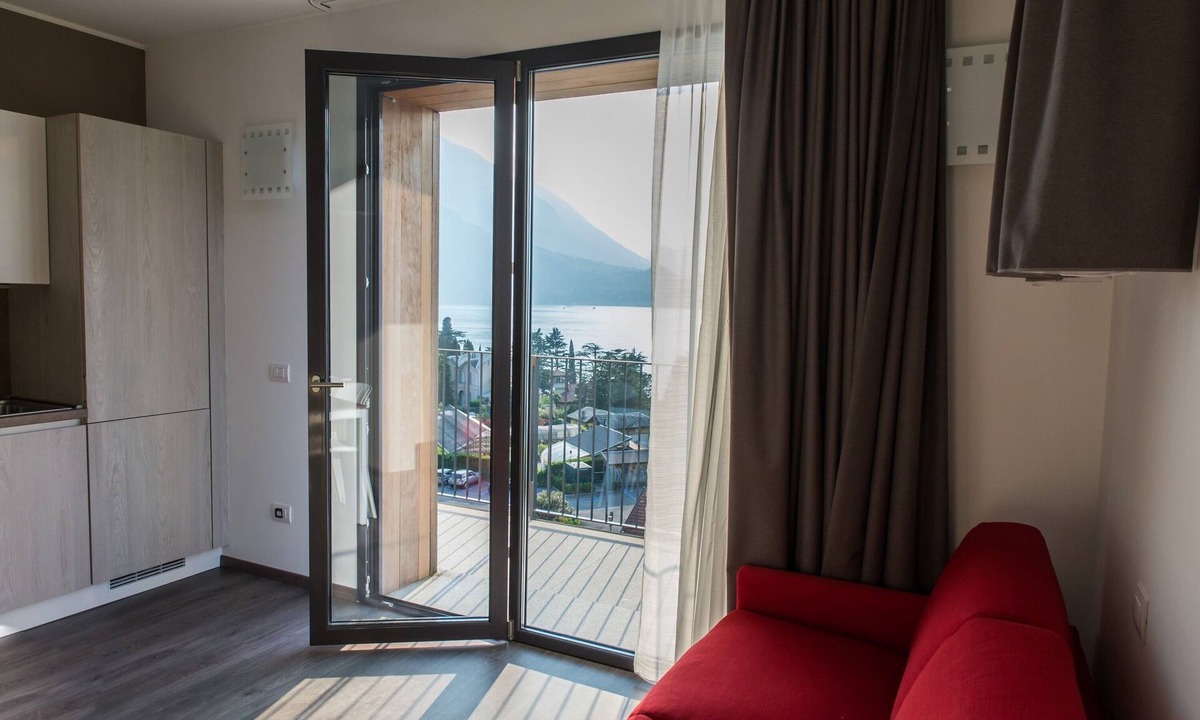 Perledo Apartment | Luigina Residence - Spacious studio apartment with balcony