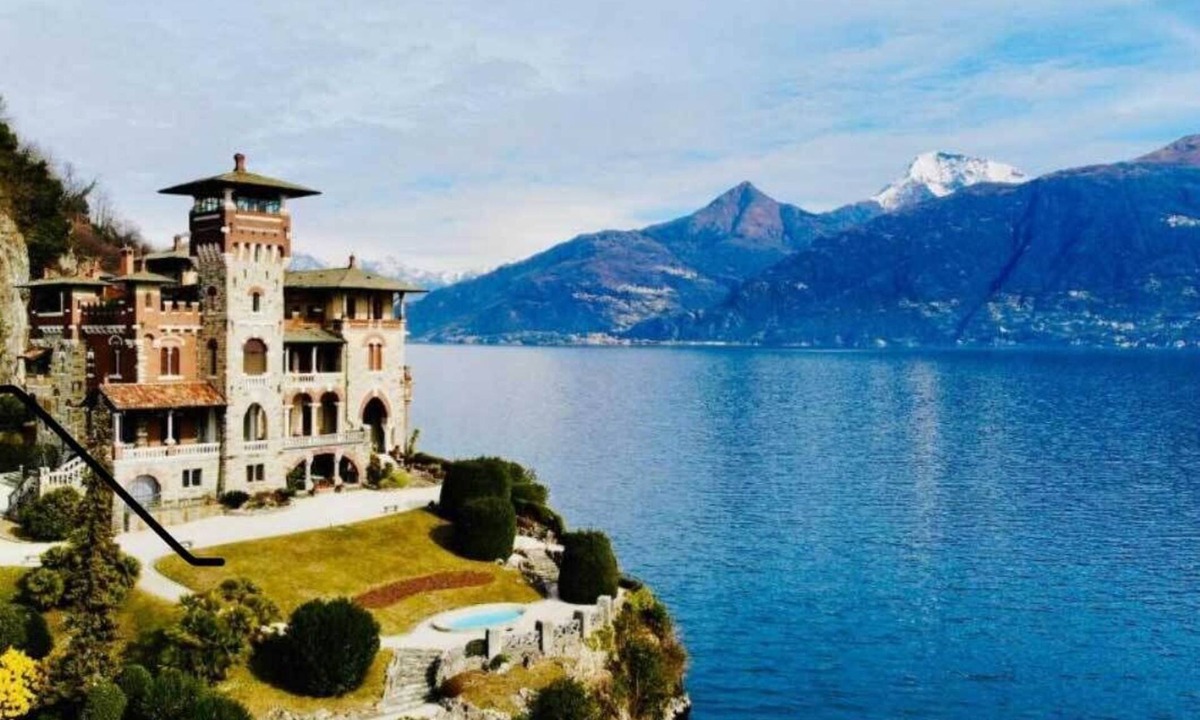 San Siro Apartment | Luxury lake view penthouse-Villa Gaeta as seen in 007’s Casino Royale film.