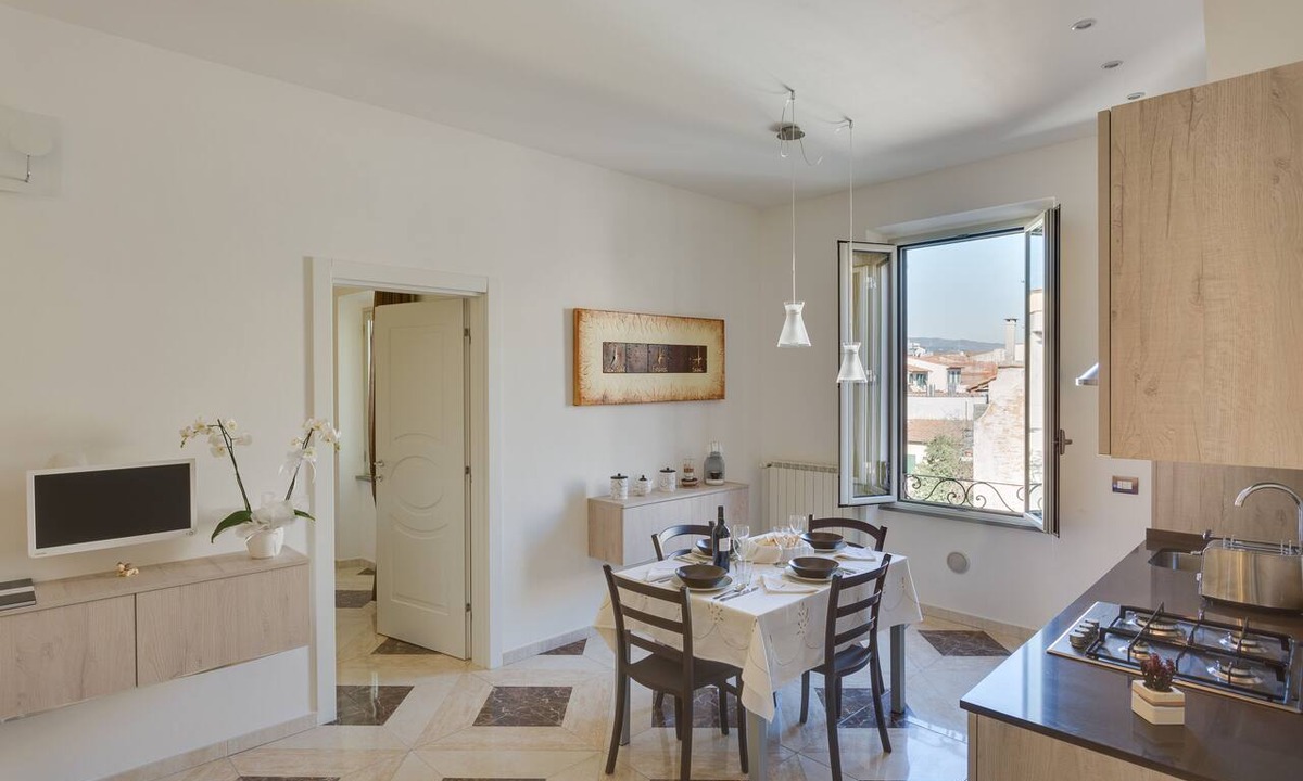 San Lorenzo Apartment | 💥"Marte Suite" - in the heart of Florence! A/C - WiFi superfast! 💥