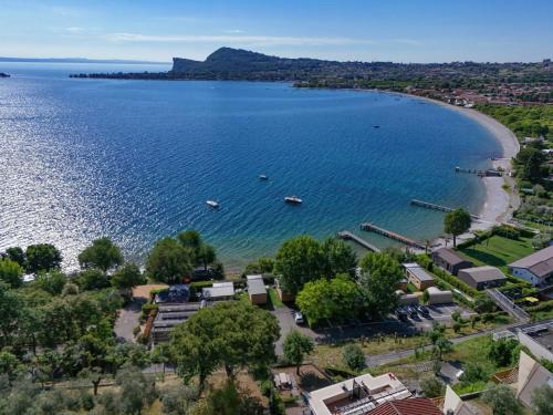 Villaggio Sanghen Apartment | MGH- AMAI Small Holiday Cottage