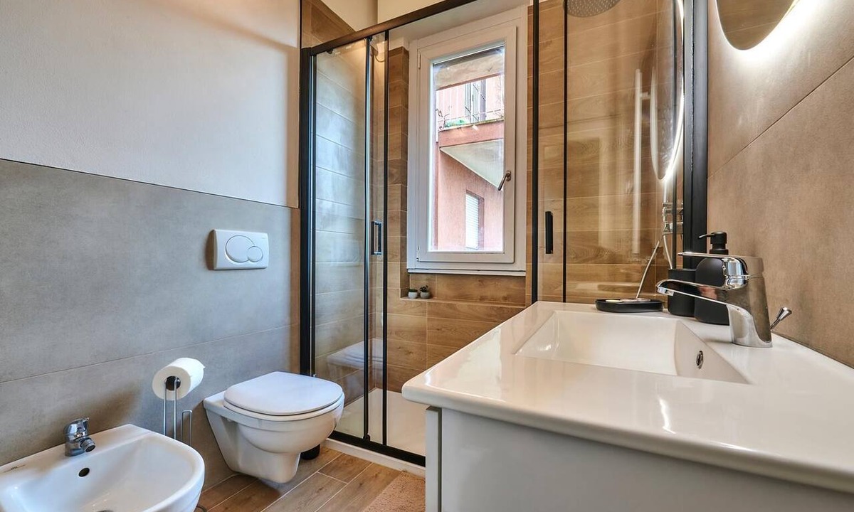 Cernusco Lombardone Apartment | Milan & Lake Como Strategic Home - 2 Bedrooms, Wi-Fi & Parking