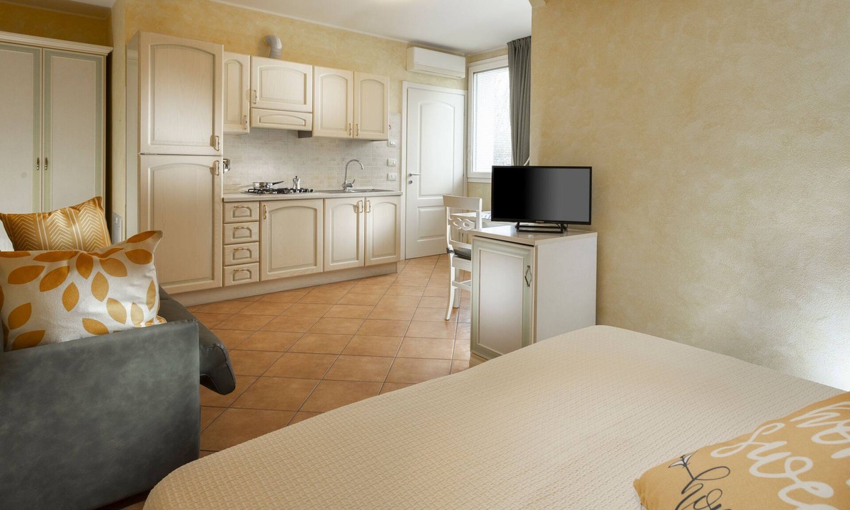 Scandiano Apartment | Mimosa apartment in a farmhouse, with a park view