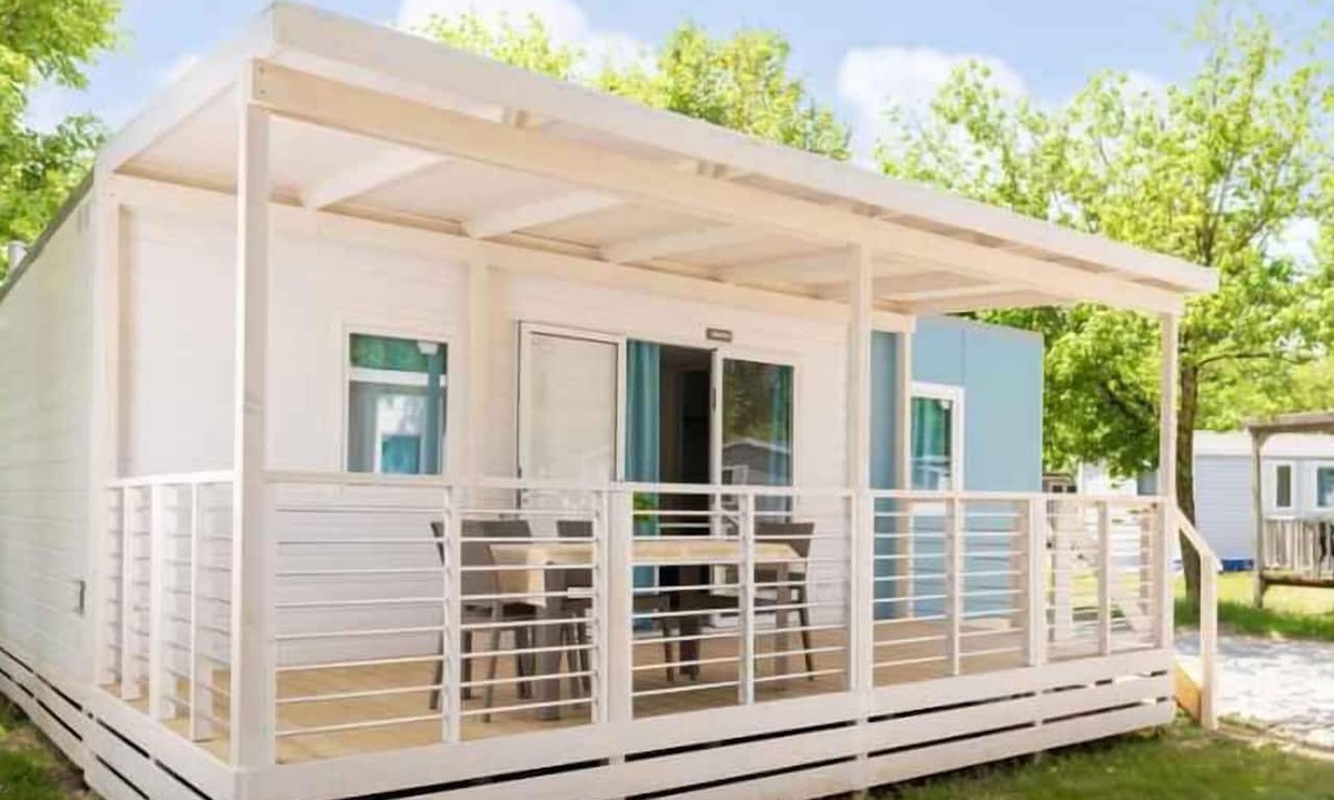 Zadina Pineta House | Mobile home with air conditioning and wooden veranda