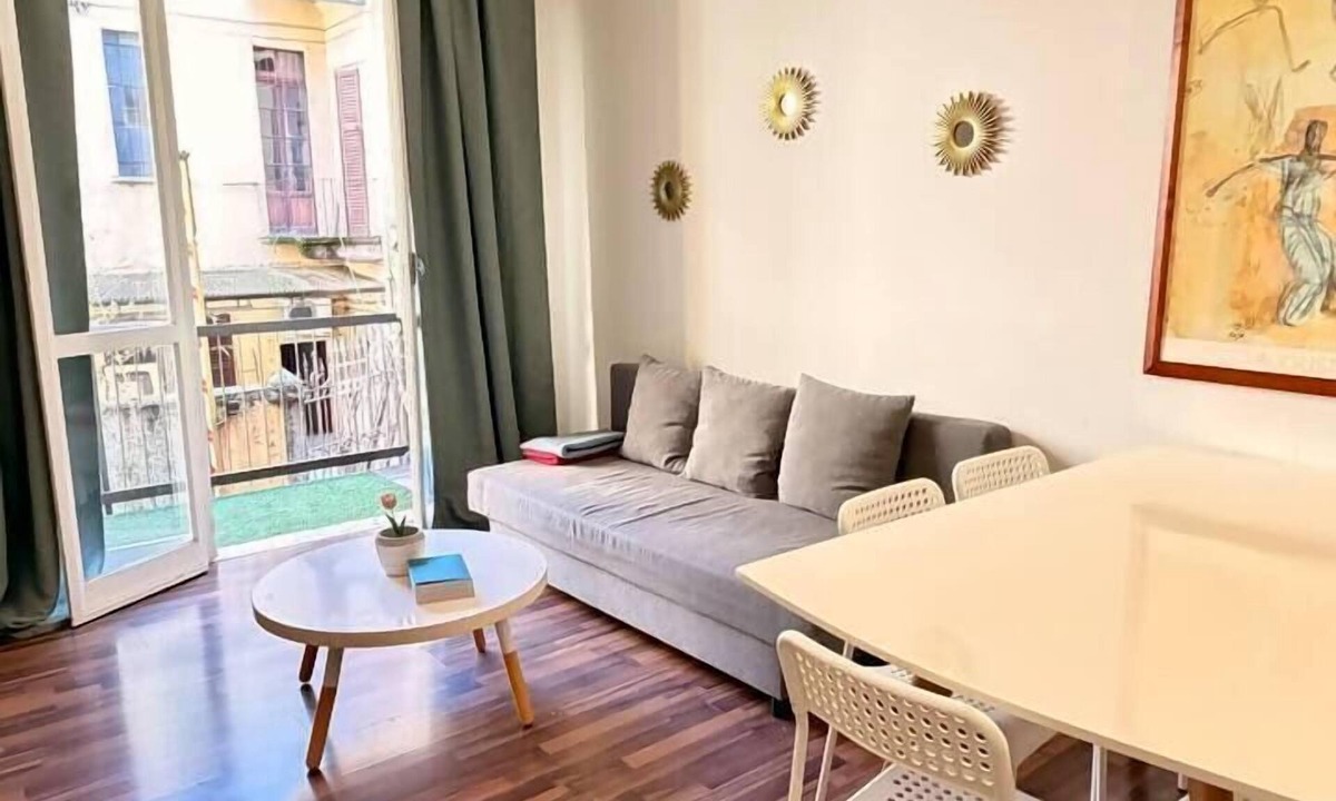 Sesto Calende Apartment | Modern three-room apartment 2min Leonardo Academy, Center