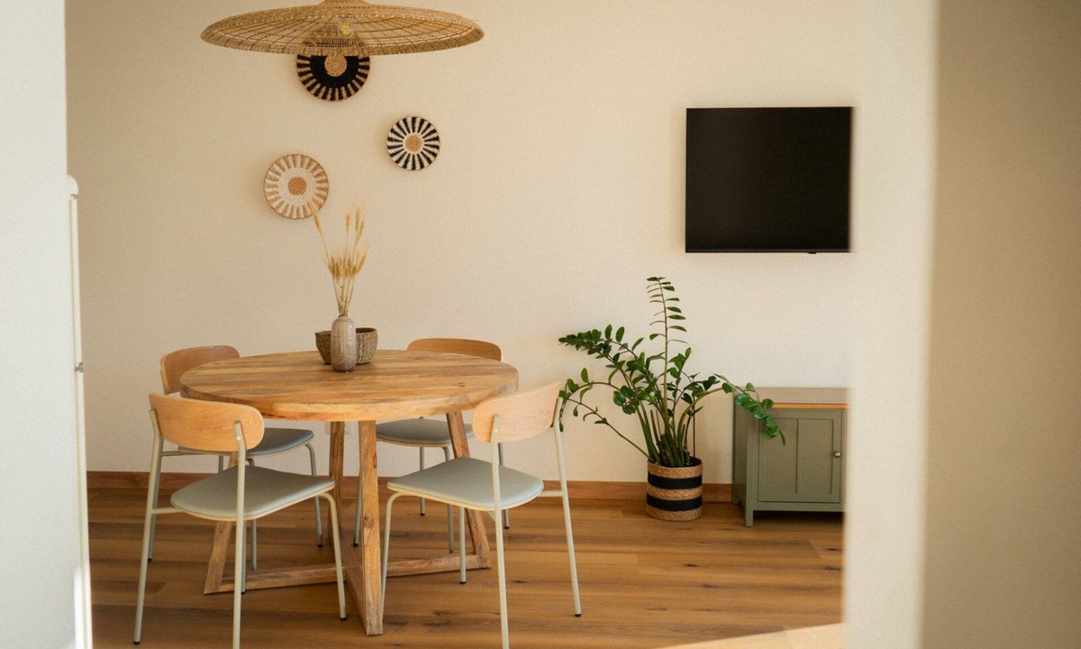 Assenza Apartment | New and welcoming 2 bedroom apartment, beautiful terrace overlooking the lake.