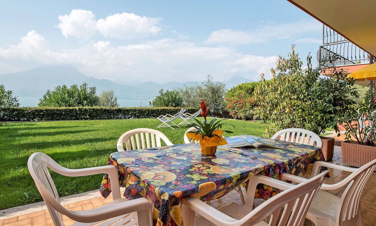 Frader Apartment | Nice apartment for 5 people with WIFI, A/C, pool, TV and terrace