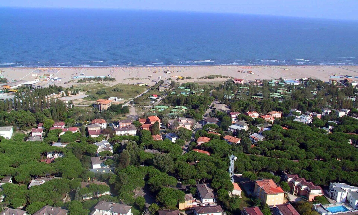 Rosapineta Apartment | Nice apartment for 5 people with WIFI, pool, A/C, TV, patio and pets allowed