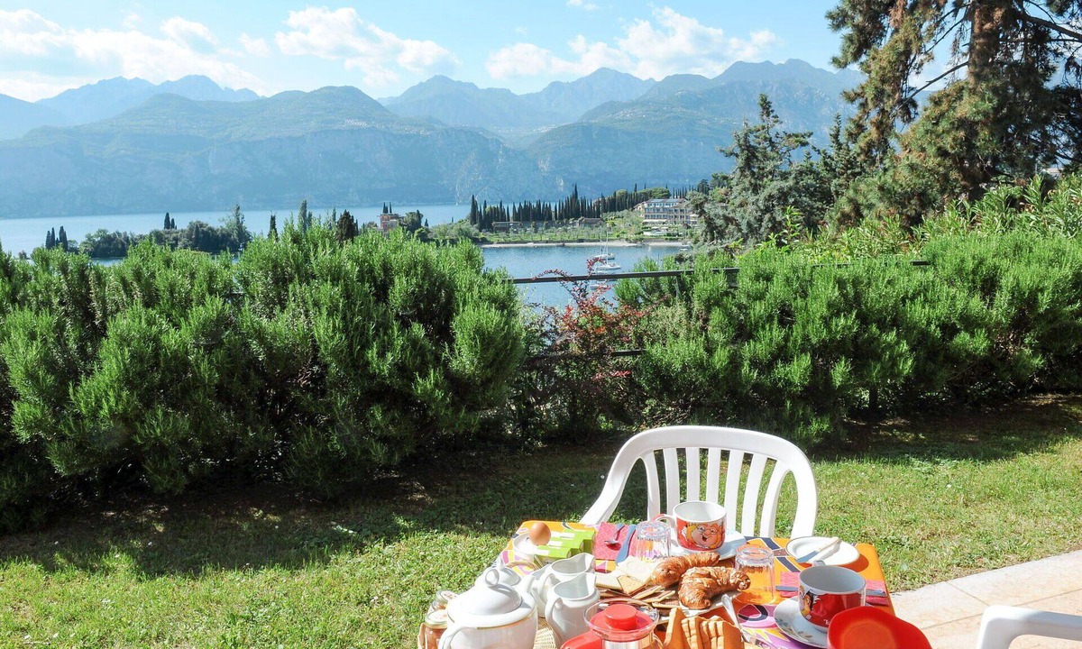 Val di Sogno Apartment | Nice apartment for 7 guests with TV and terrace