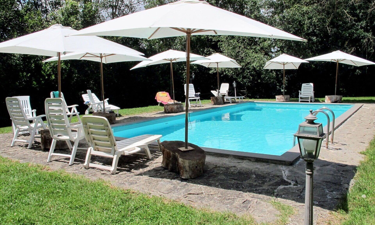 Bagnoregio Villa | Nice apartment in villa for 8 people with pool, WIFI, TV, patio and pets allowed