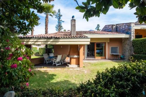 Porto Valtravaglia Apartment | Parco Hermitage - Vila Camelia