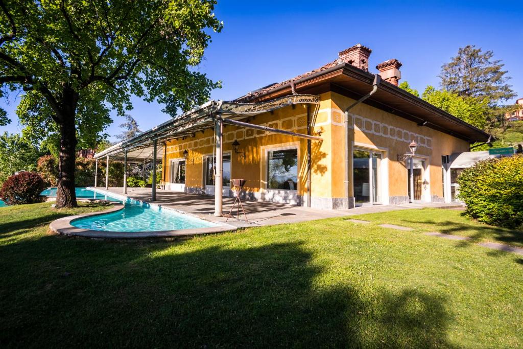 Saluzzo Hotel | Poggio Radicati Hotel De Charme