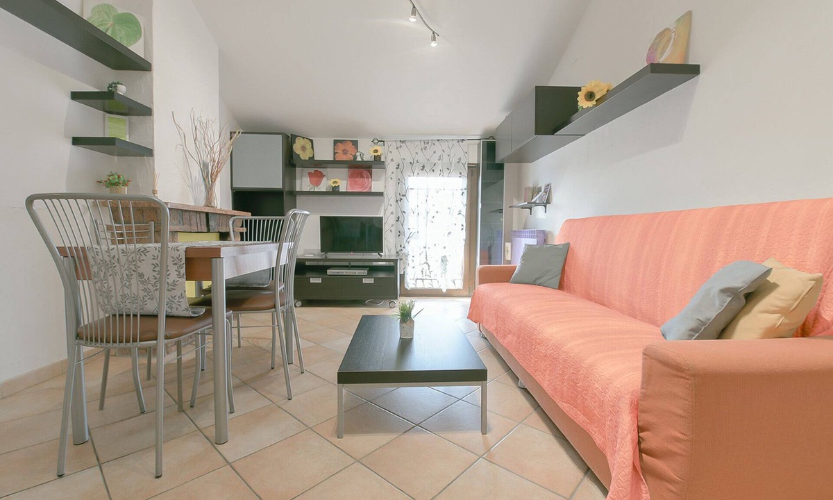 Funo Apartment | Queen Home Funo Centergross