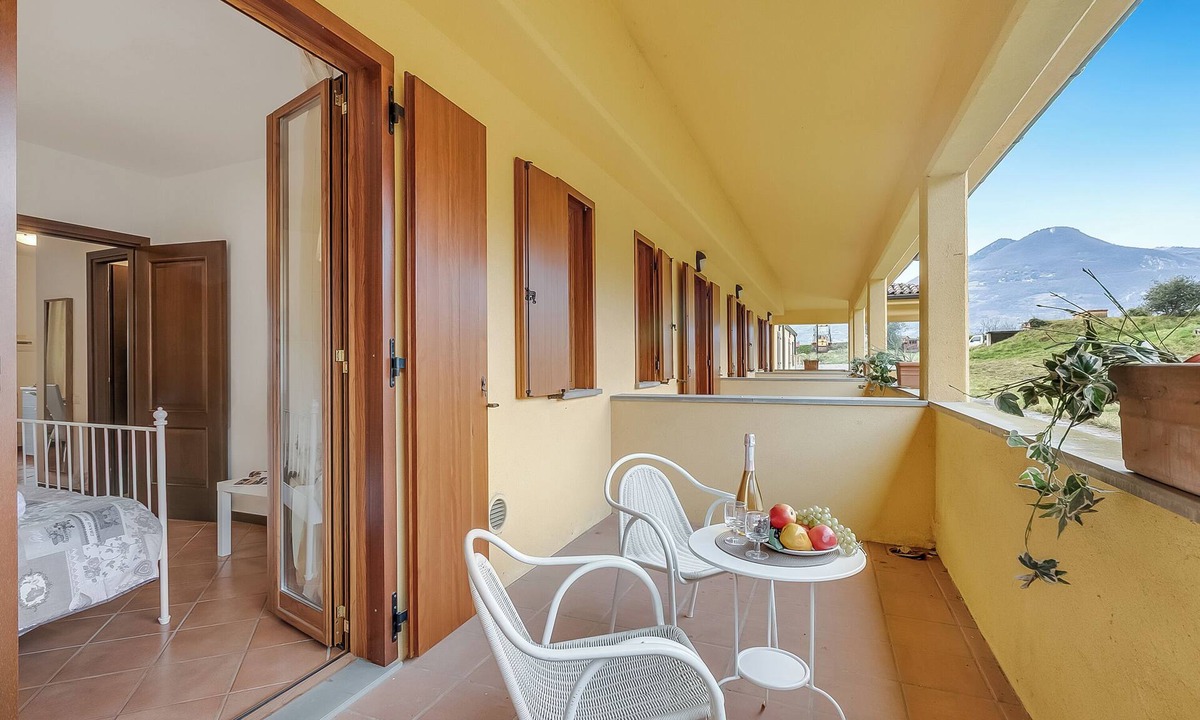 Sensole Apartment | Residence La Perla - Apt 35, Monte Isola, Italy