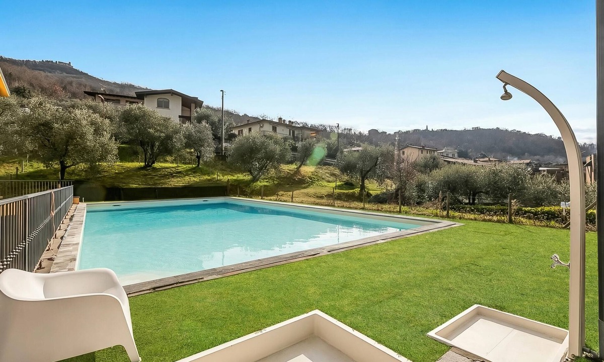 Sensole Apartment | Residence La Perla - Apt 40, Monte Isola, Italy