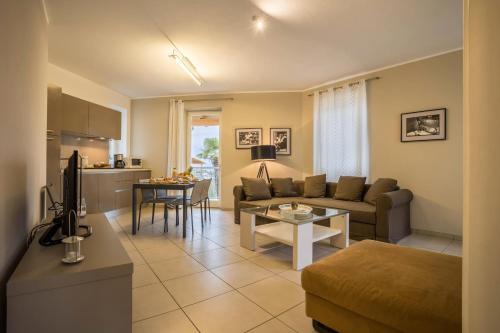 Aer Apartment | Residence La Villa Tesoro
