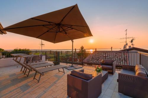Pacengo Apartment | RESIDENZA G&J - Regarda Travel