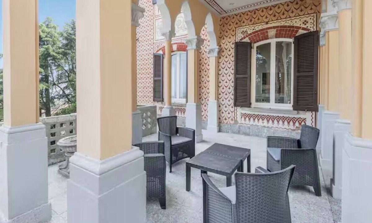 Albavilla Apartment | Riva Apartment - Historic Villa, Lake Como