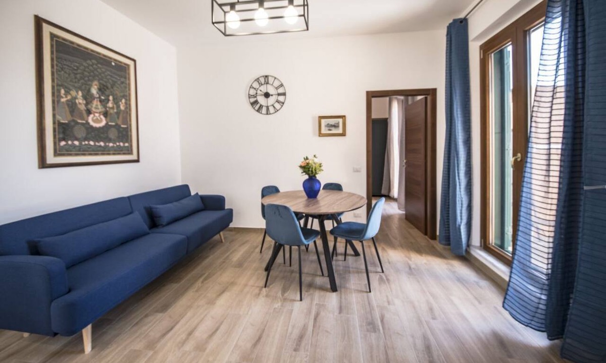 Rione XVIII Castro Pretorio Apartment | Roof Terrace Sophie, Repubblica apartment @Termini Station