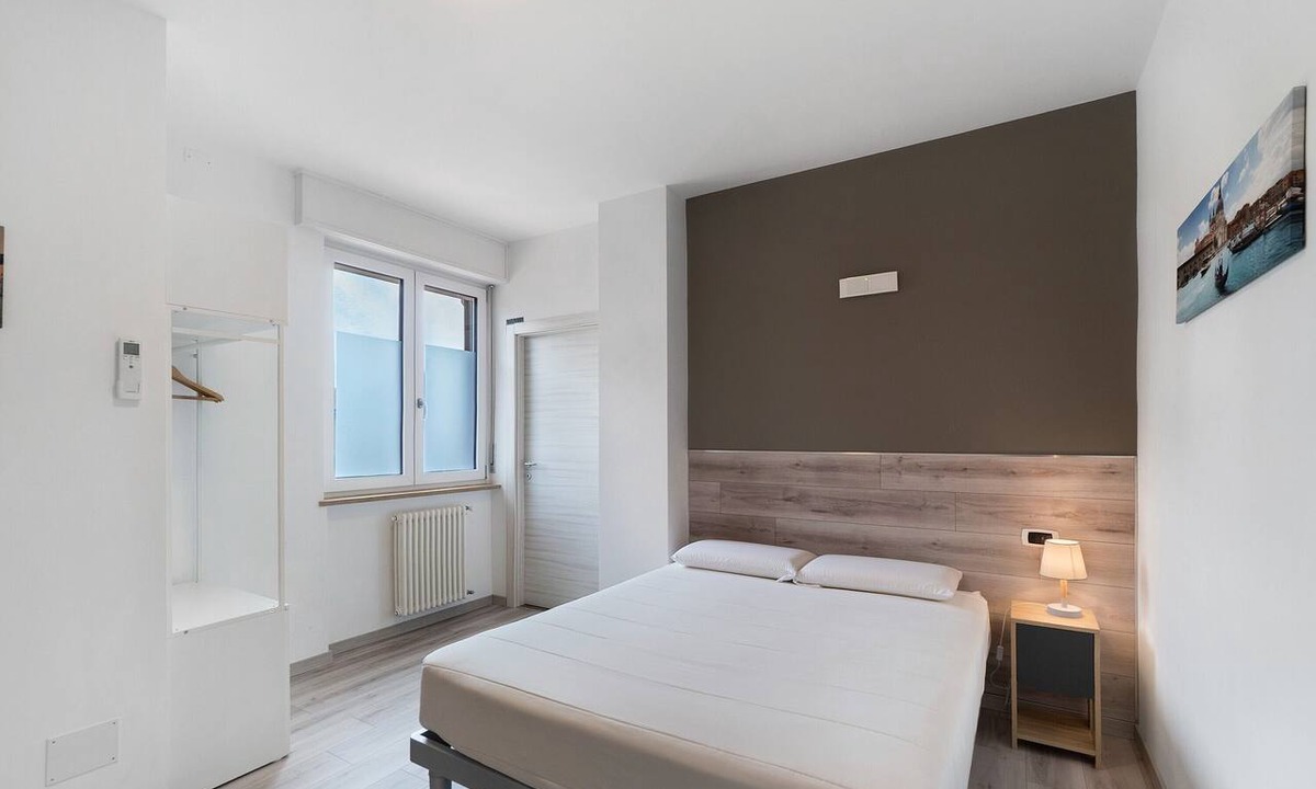 Campalto Apartment | Room 'Camera Arsenale' with Wi-Fi and Air Conditioning