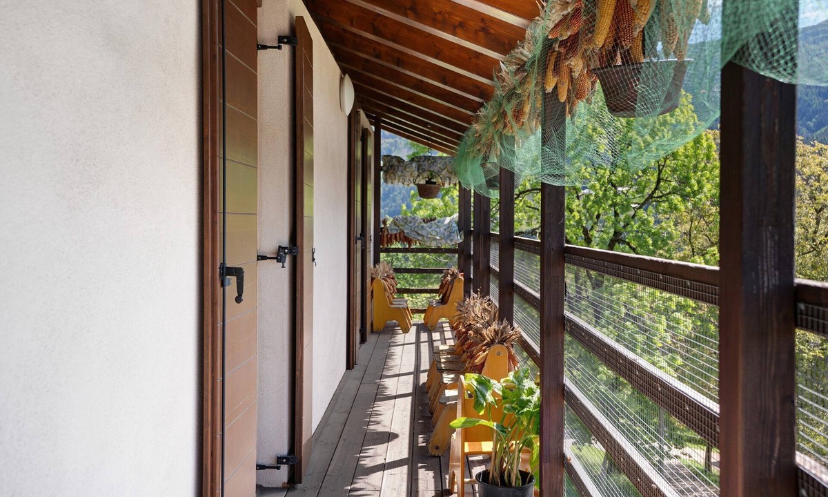 Sant'Orsola Terme Apartment | Room 'Lagemma-stanza Dei Mirtilli' with Mountain View, Shared Garden and Wi-Fi